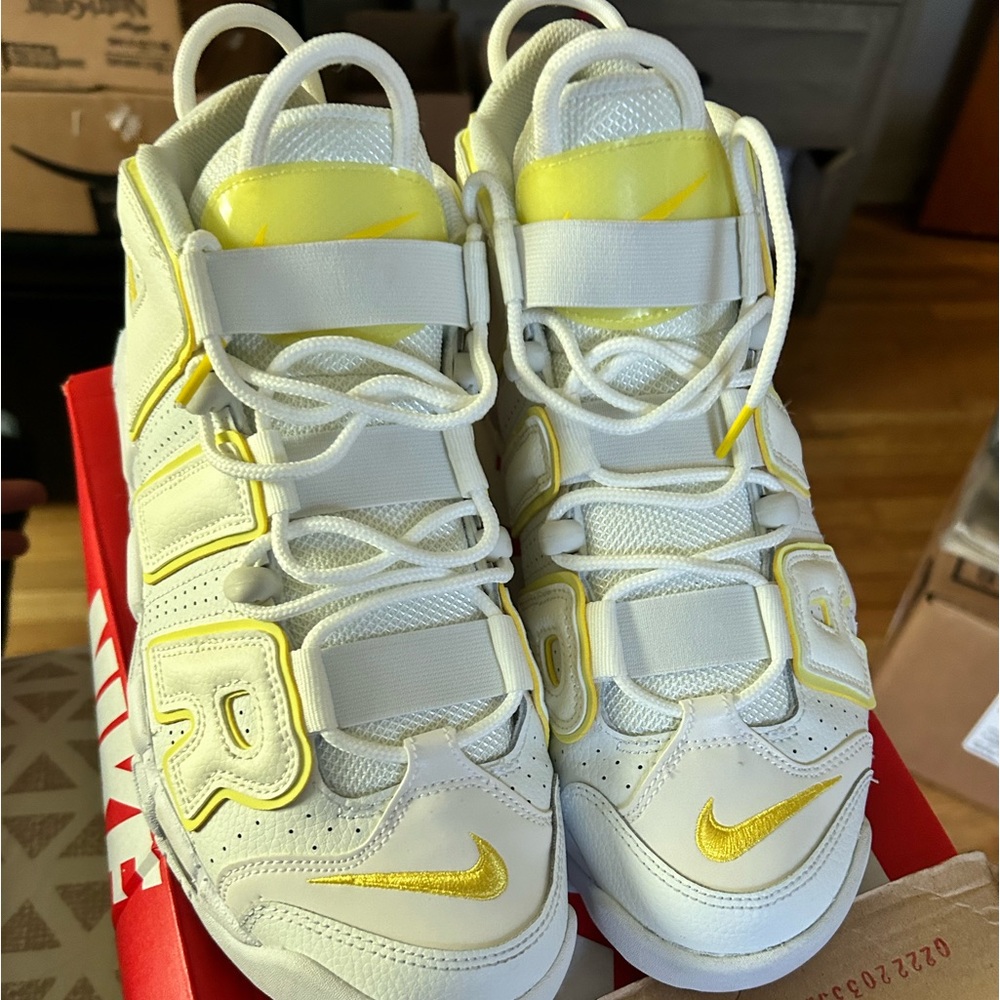 Women uptempo yellow and white size 10 women/8.5 men only wore once